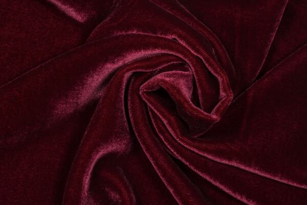 Červený samet hedvábí metráž