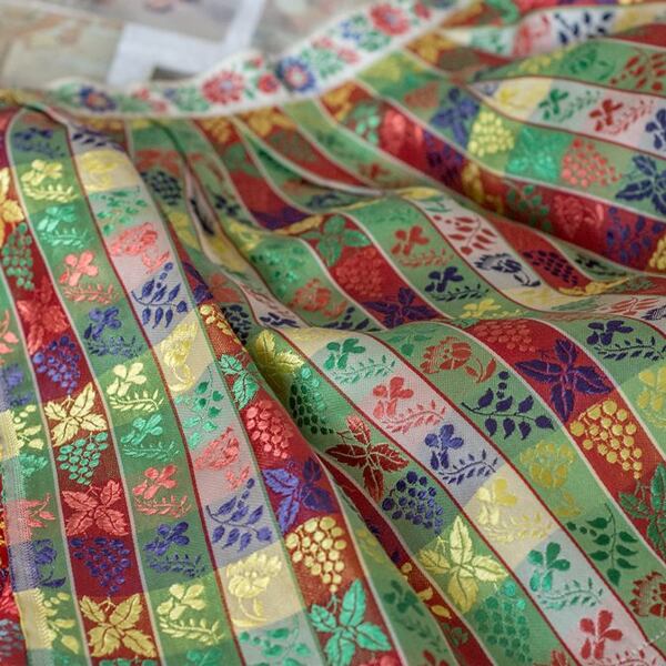 pantlíčkový brokát na chodský kroj