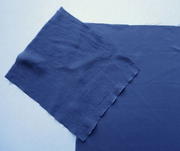 Jak prát hedvábí – zkouška praní hedvábného krepdešínu 