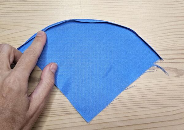 jak začistit okraje látky