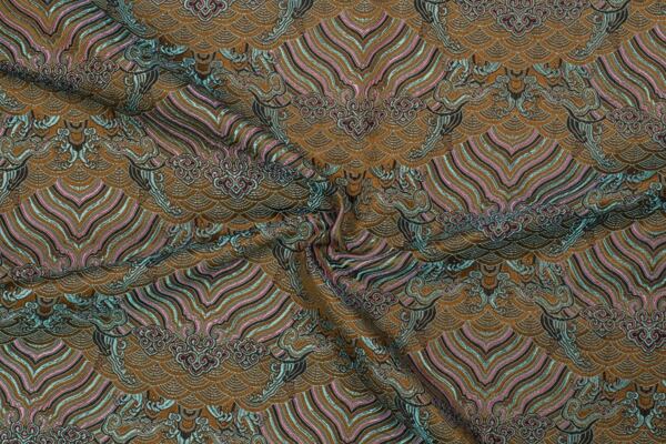 Brokát nebesa, hnědý