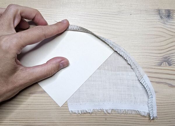 jak začistit okraje látky