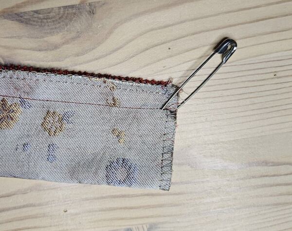 gumička do vlasů, scrunchie gumička, saténová gumička do vlasů