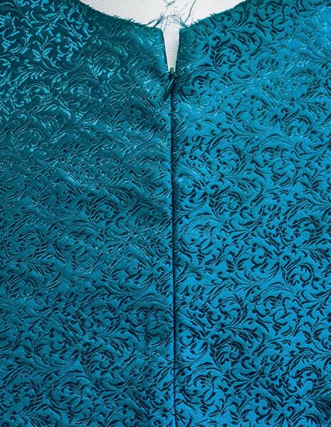 Jak ušít kolovou sukni – hotový skrytý zip