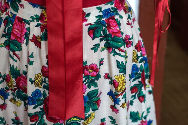 kašmírový fěrtoch na chodském kroji