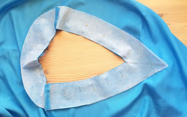 střih na šaty, jednoduché letní šaty, šaty z pravého hedvábí 