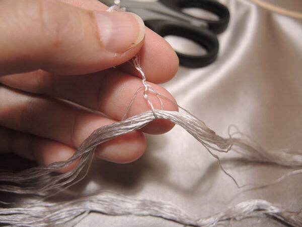 Vyšívací hedvábí - přadénko vyšívacího hedvábí, příprava na vyšívání