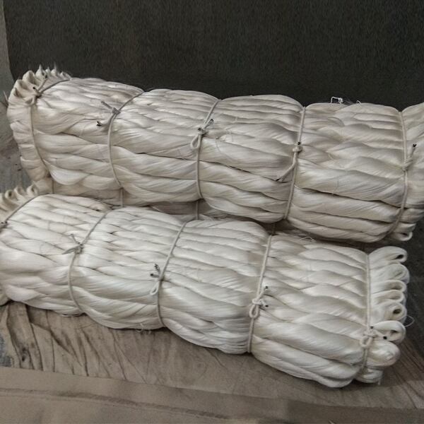 výroba hedvábí, surové hedvábí