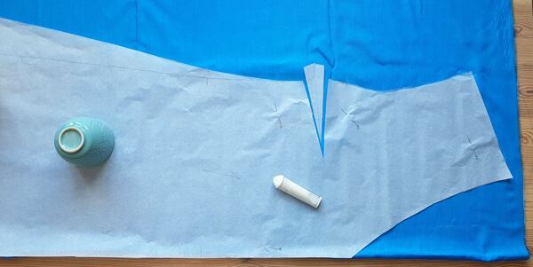 střih na šaty, jednoduché letní šaty, šaty z pravého hedvábí 