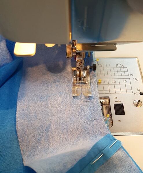 střih na šaty, jednoduché letní šaty, šaty z pravého hedvábí 