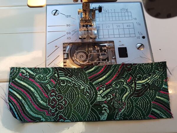 Dámský bomber - šití poutka na zavěšení