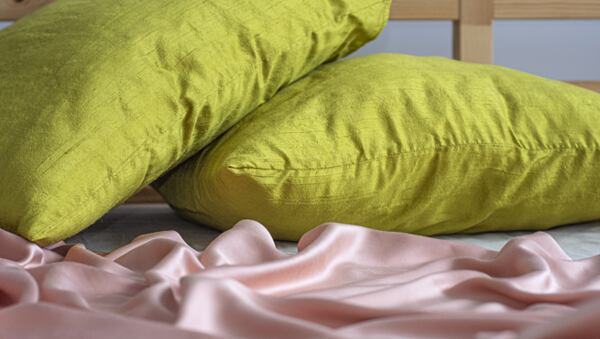 100 hedvábný povlak na polštář