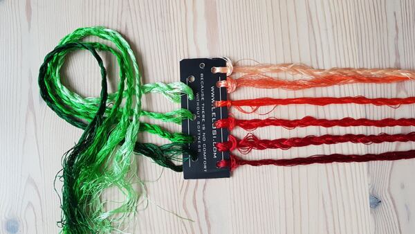 Vyšívací hedvábí - přadénko vyšívacího hedvábí, příprava na vyšívání hedvábím