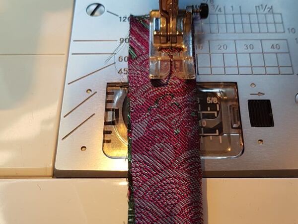 Dámský bomber - šití poutka na zavěšení