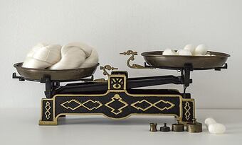 Váhová jednotka hedvábí momme