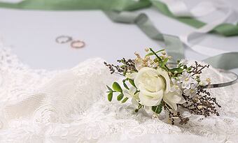 Jak vybrat látku na svatební šaty