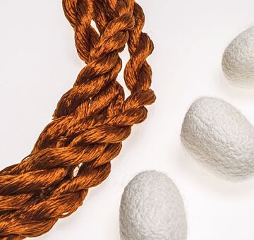 Przędza do haftu, 100% jedwab, cynamon 48-2