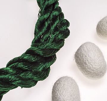 Przędza do haftu, 100% jedwab, ciemnozielony 6-1