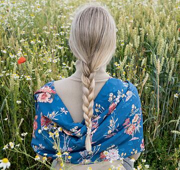 Autorská látka CHINTZ, viskóza EcoVero, modrá, 0.5m