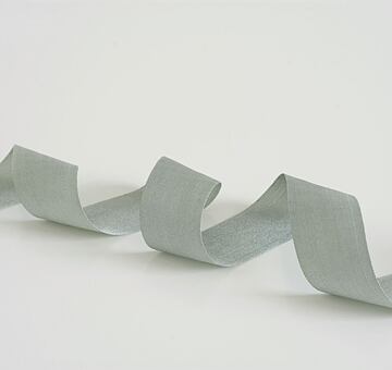 Hedvábná stuha 2 cm, šedozelená