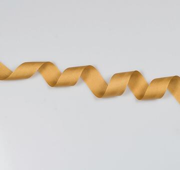 Hedvábná stuha 2 cm, karamelová