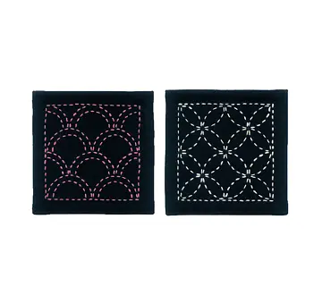 Sashiko startovací sada 10 x 10 cm SEDM POKLADŮ a VLNY OCEÁNU, indigo