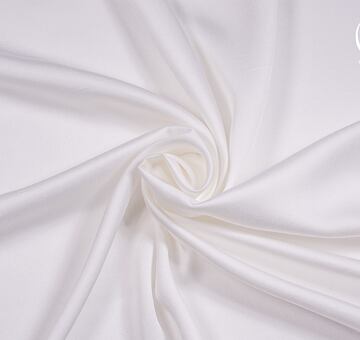 Lyocell satén, bílá ivory