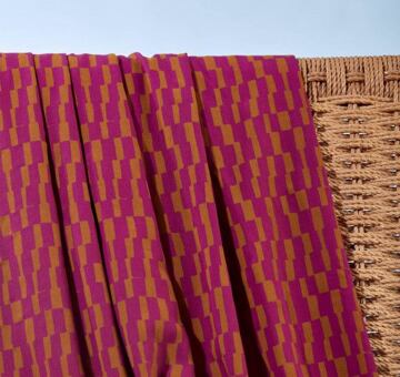 Francouzská šatovka Domino Dahlia, EcoVero, růžová