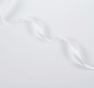 Wstążka jedwabna 1 cm, biała kość słoniowa