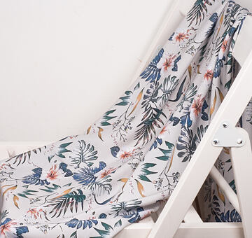 Autorská látka TROPICAL, viskóza EcoVero, bílá