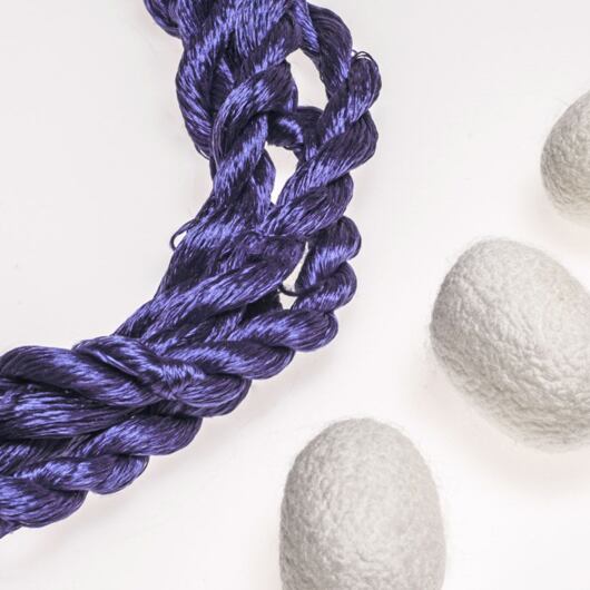 Nić do haftu, 100% jedwab, niebieska