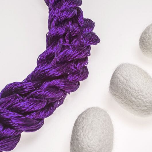 Nić do haftu, 100% jedwab, fioletowa