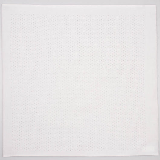 Hana-Fukin sashiko utěrka 34 × 34 cm s diagonální předtištěnou mřížkou pro hitomezashi, bílá