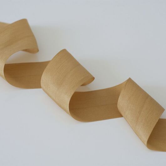 Hedvábná stuha šíře 3,2 cm