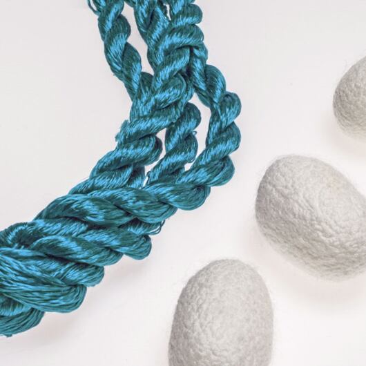 Nić do haftu, 100% jedwab, niebieska