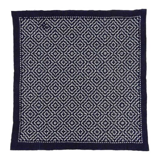 Hitomezashi sashiko vyšívací sada 34 x 34 cm KVĚT TOMELU, indigo