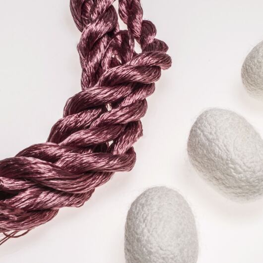 Nić do haftu, 100% jedwab, różowy