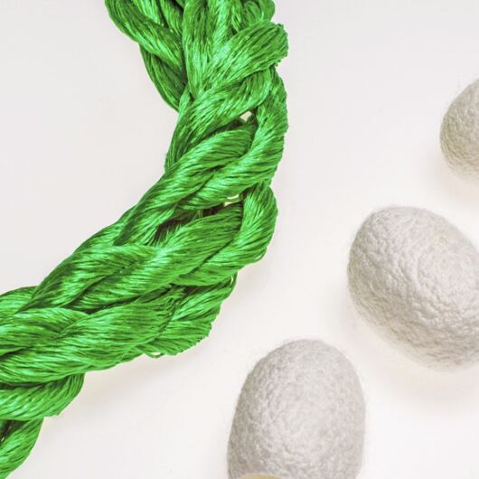 Nić do haftu, 100% jedwabiu, zielona