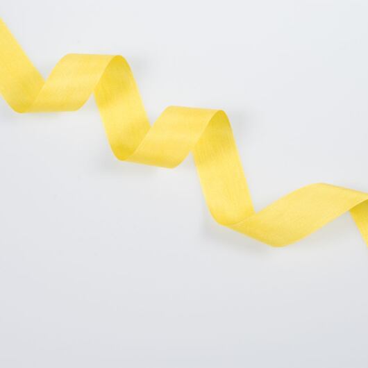 Hedvábná stuha šíře 2 cm