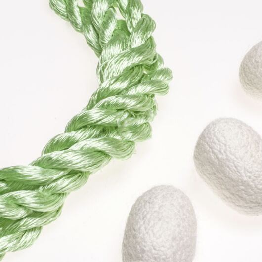 Nić do haftu, 100% jedwabiu, zielona