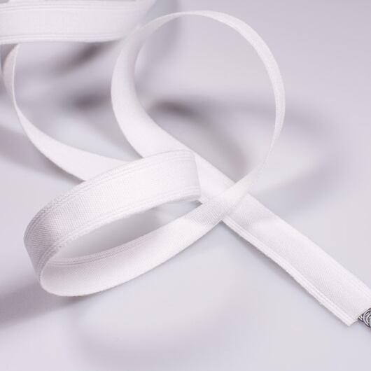 Tunýlek na kostice, bílý