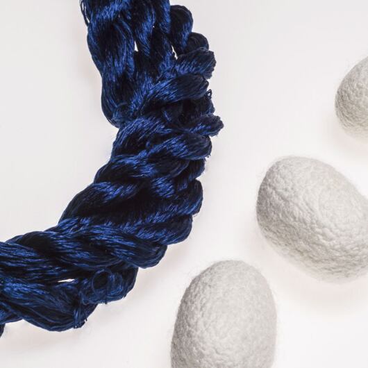 Nić do haftu, 100% jedwab, niebieska