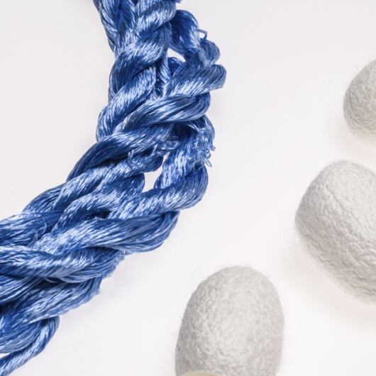 Nić do haftu, 100% jedwab, niebieska