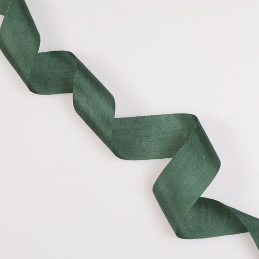 Szerokość jedwabnej wstążki 2 cm