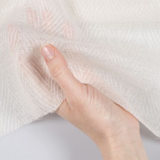 Jemná vlněná látka, vzor rybí kost, 100% vlna