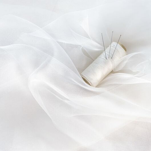 Biały jedwabny brokat z organzy