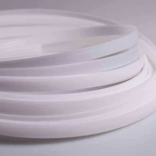 Kostice plastové ploché 7mm, 10m