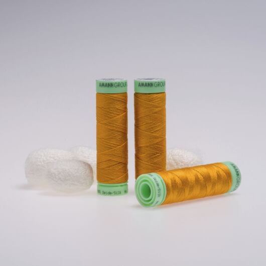 Hedvábná nit, žlutá