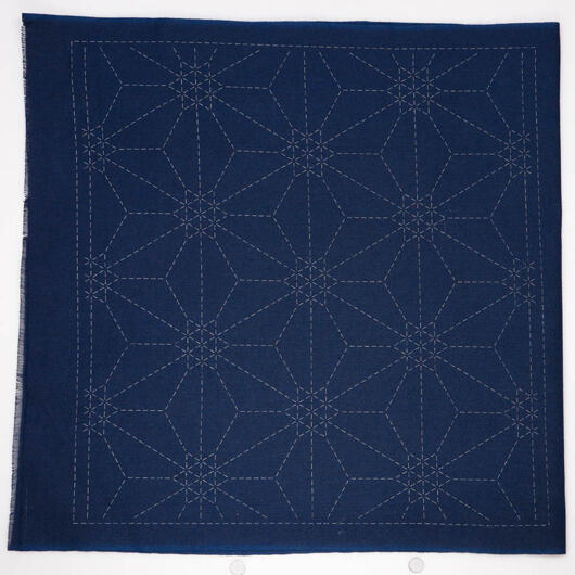 Hana-fukin - wstępnie zadrukowany panel sashiko 33 × 33 cm, wzór rokkakukamon