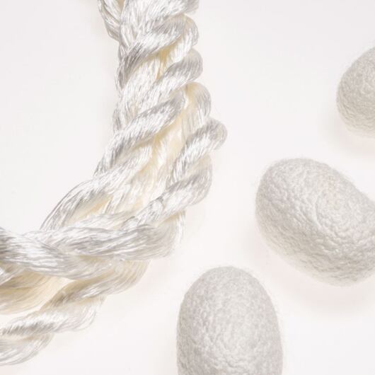 Nić do haftu, 100% jedwab, biały